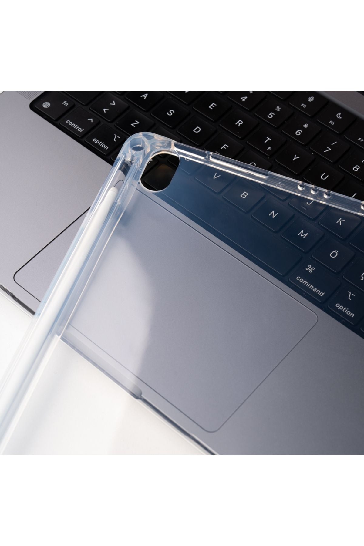 iPad Air 10.9 2022 (5.Nesil) Zore Kalemli Tablet Silikon - Şeffaf